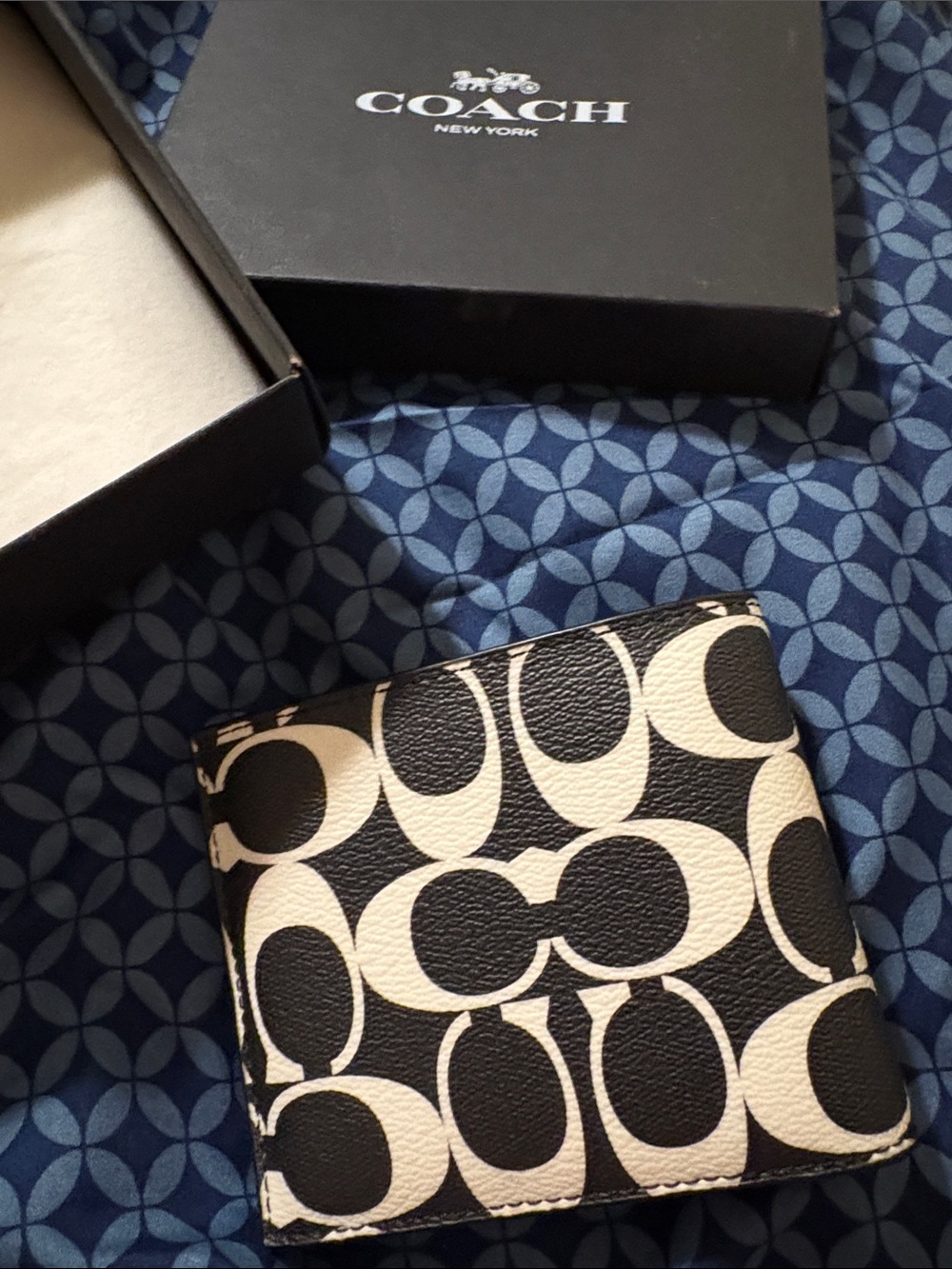 Coach Black Leather Bi-Fold Card Wallet with Branded Box